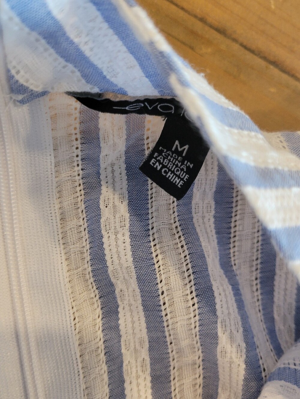 NEW Pair of Women's Blouses — Blue Striped & White Embroidered:S-M - Picture 4 of 8